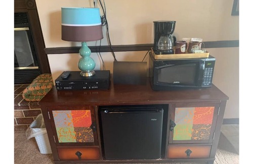Marshfield Condo | The Dickey House, Garden Suite