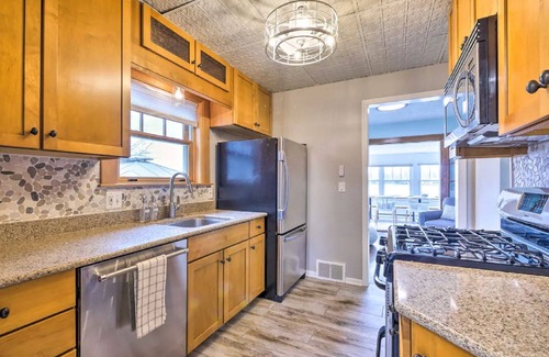 Portage Lakes House | The Docks @ Waterside - Hot Tub - On The Lake!