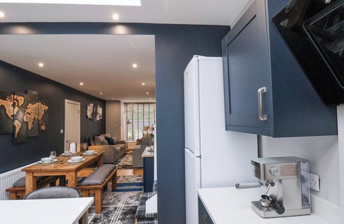 Cayton Bay House | THE DOLLHOUSE, pet friendly, country holiday cottage in Cayton Bay