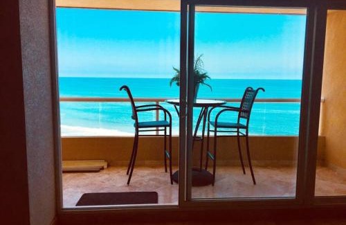 Playa Encantada Apartment | The Dolphins Ocean Front-Beach 2 BR 2Bth
