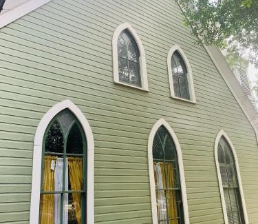 Heritage House | The Downtown Abbey