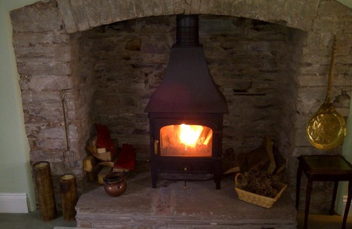 Llanfihangel Tal-y-llyn Bed & Breakfast | The Draen Bed and Breakfast