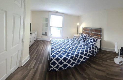 Tazewell House | The Dragon's Den 5 bedroom house 1 mile to Main St