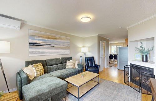 Wasaga Beach House | The Driftwood Deck 5A