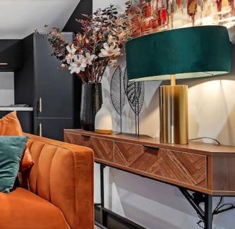 Strabane Apartment | The Eden Loft: A Stylish Retreat