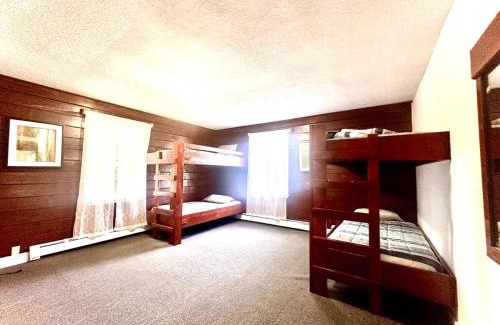 Warfordsburg House | The Enchanted Valley Farm 70 Acre 25 People Stay
