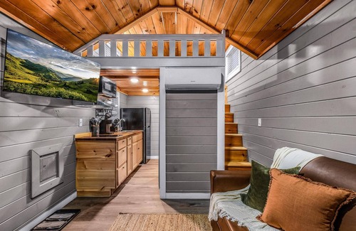 Sevierville Cabin | The Evergreen 28 by Sojourn Lodging