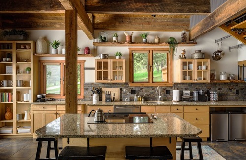 Evergreen Cabin | The Evergreen Castle - Sauna, Trails, Lake, Nature