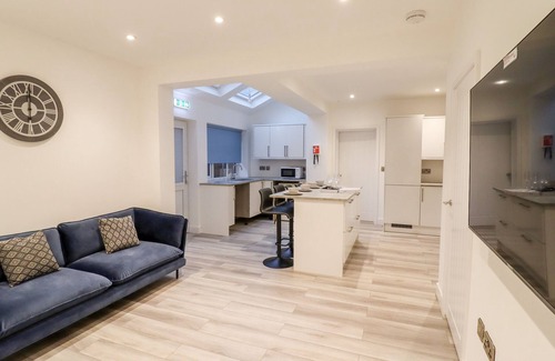 Newmarket House | THE EXNING HOUSE, pet friendly, with a garden in Newmarket