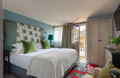 Canterbury Hotel | The Falstaff Hotel