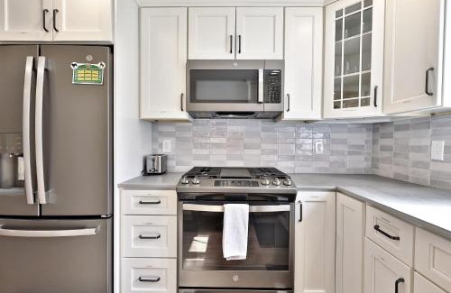 Hydeville House | The Family Retreat at Bomoseen home