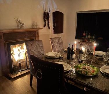 North Weald House | The Farm Rooms