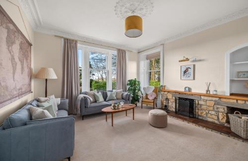 Murthill House | The Farmhouse - Countryside Escape with Hot Tub