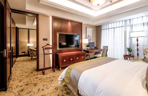Kuiwen District Hotel | The Farrington Hotel - Building A