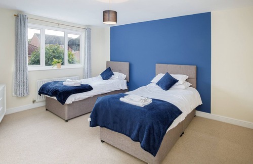 Chorley House | The Follywood - Decadent, spacious four bedroom property Chorley