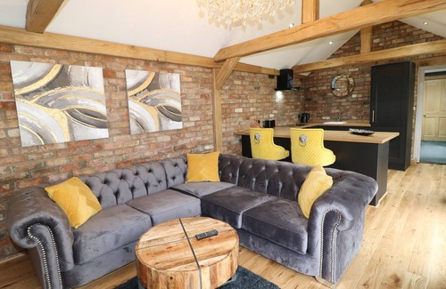 Sturton By Stow House | THE FORGE, pet friendly, luxury holiday cottage in Ingham