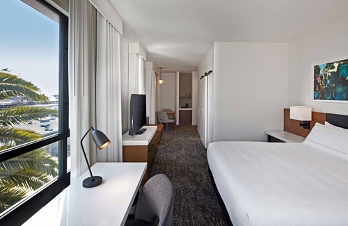 Midtown Sacramento Hotel | The Fort Sutter Sacramento, Tapestry Collection by Hilton
