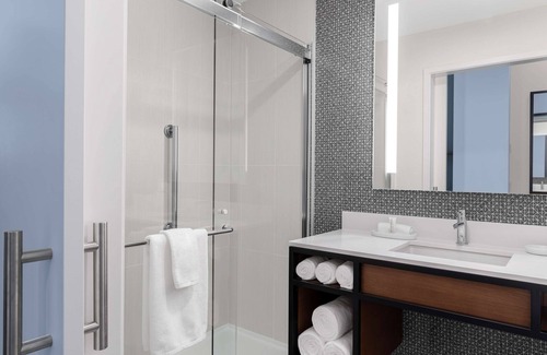 Midtown Sacramento Hotel | The Fort Sutter Sacramento, Tapestry Collection by Hilton