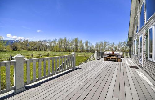 Red Lodge House | The Front Porch 20-Acre Country Home with Mtn View