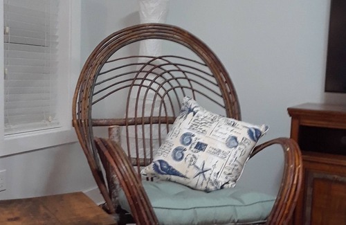 Maple Bay Apartment | The Garden Suite in Maple Bay, a private, quiet, spacious retreat