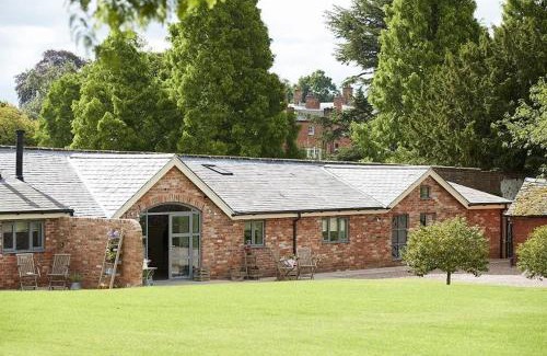 Weston Under Lizard House | The Gardener's Bothy Shropshire