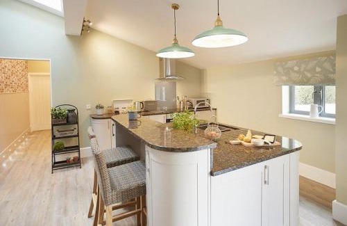 Weston Under Lizard House | The Gardener's Bothy Shropshire