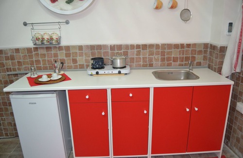 Naples House | the gardens of capodimonte 2 with swimming pool and wi-fi