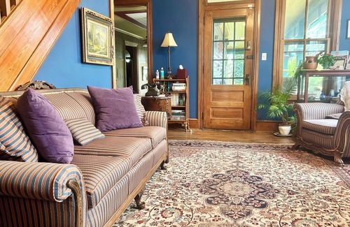 Adamstown Bed & Breakfast | The Garnet Room at the Amethyst Inn B&B jacuzzi Room with fireplace in Adamstown