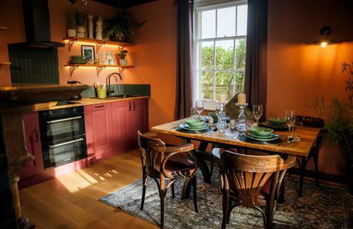 Biddestone Apartment | The Gate Lodge by Mint Stays