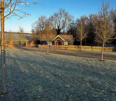 Howlett End House | The Gate Lodge