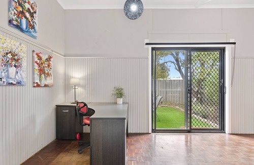 Strathmerton House | The Gazebo Place - Spacious 4 Bedroom near Murray River