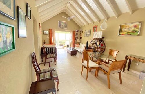 Apple Hall House | The Gem is located a few minutes walk to the gorgeous Bottom Bay Beach