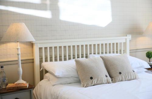 Warminster Hotel | The George Inn