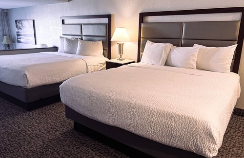 Lake George Hotel | The Georgian Lakeside Resort