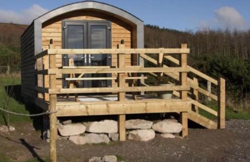 Dungarvan House | The Getaway - The Peregrine - Luxury Pet Friendly Glamping Cabin
