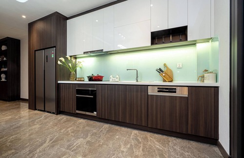 Lang Ha Apartment | The Gloria Serviced Apartment by Silk Path