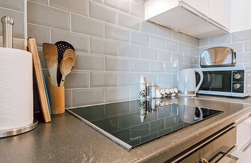Knightsbridge and Belgravia Apartment | The Gloucester Studio near Paddington Station