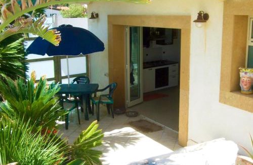 Agnone Bagni Apartment | The Golden Rainbow - SEAFRONT apartments