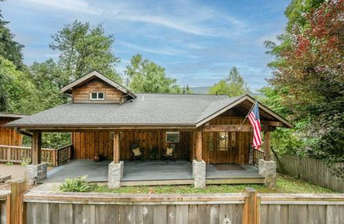 Washougal House | The Gorge Getaway