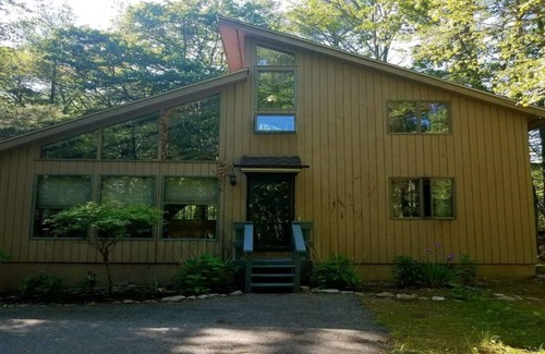 Goshen House | The Goshen Glass Chalet