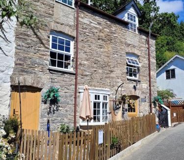 Corris Apartment | The Granary Corris on the edge of the Dyfi Forest