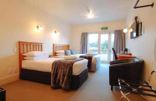 Akaroa Hotel | The Grand Hotel & Bar - Akaroa