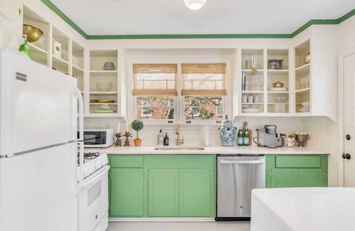 Charleston House | The Grand Millennial in Downtown Charleston