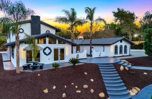 Vista Villa | The Grand Vista Getaway