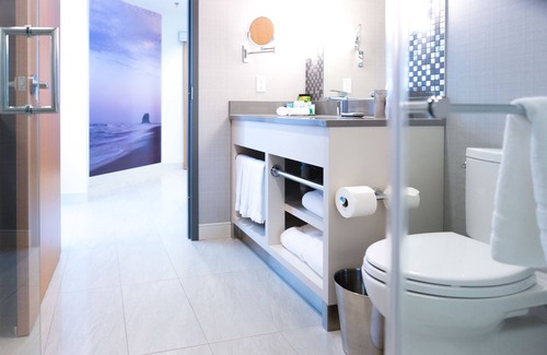 Winnipeg Hotel | The Grand Winnipeg Airport Hotel by Lakeview