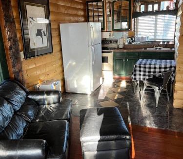 Alamosa House | The Gratitude Homestay