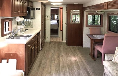 Otter Point House | The Great Escape - Shirley with secluded Private Hot Tub - accommodates up to 4 guests
