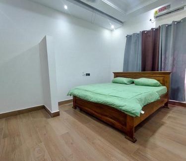 Elmina Bed & Breakfast | THE GREEN CONDO