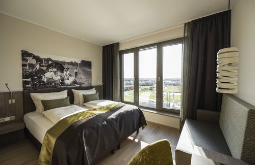 Widdersdorf Hotel | The Green