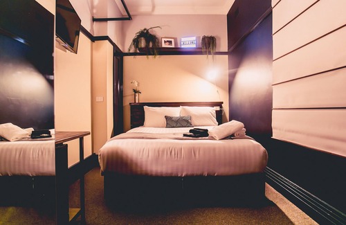 Hamilton Hotel | The Greenroof